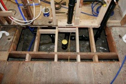 Trimming The Joists To Create A Lowered Floor How To Build A House