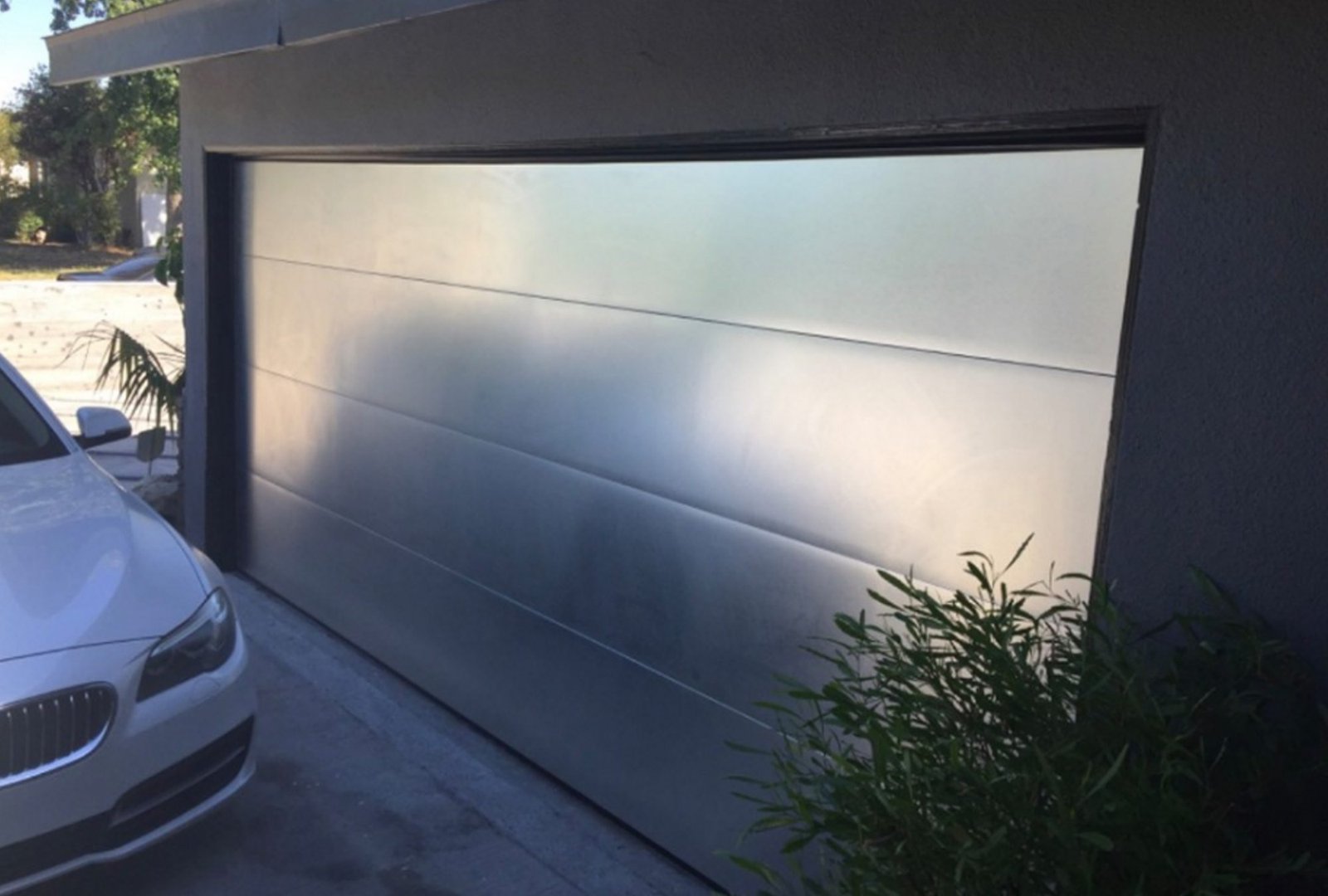 Let’s Paint an Aluminum Door!