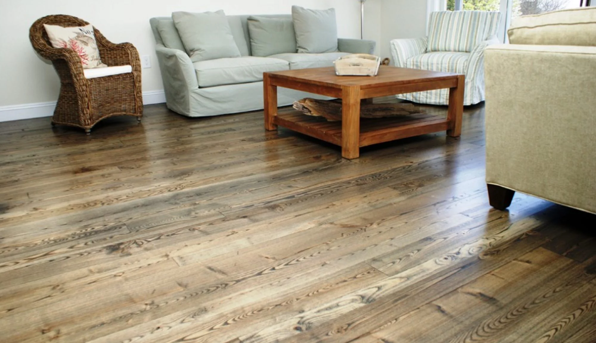 The Main Reason for Solid Wood Floor to Swell