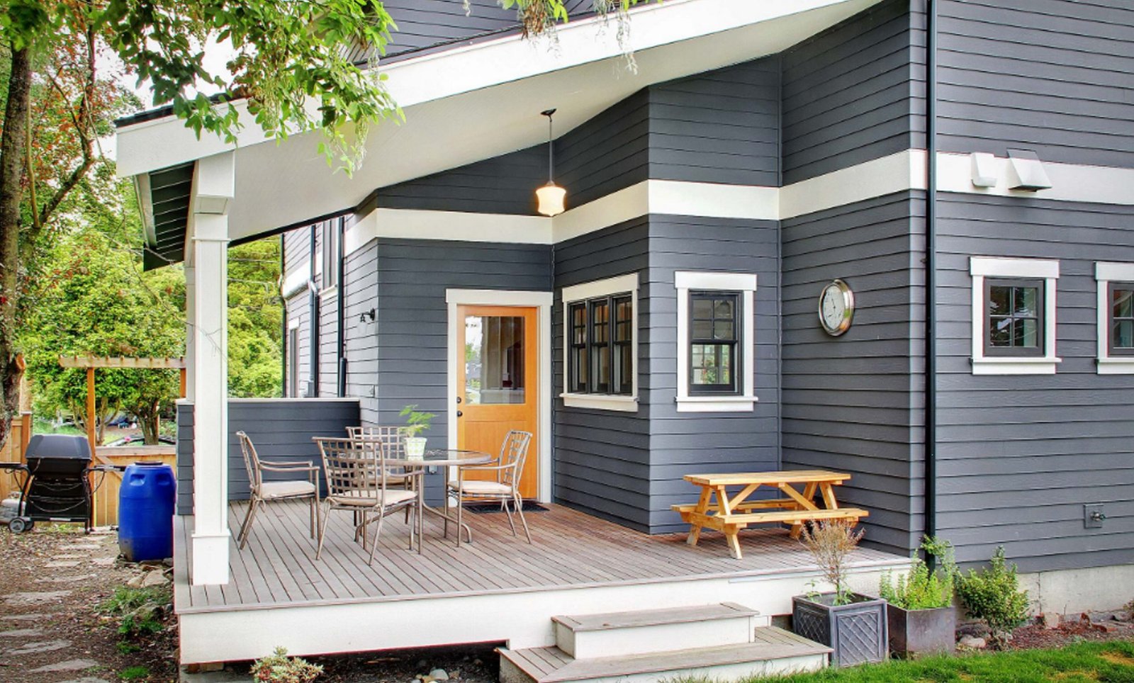 How to Choose a Central Color Scheme for Your Entire Home’s Exterior