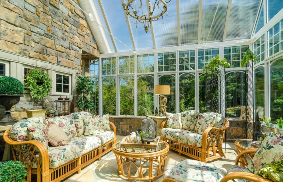 What is the Best for Your House, Conservatory or Sunroom?