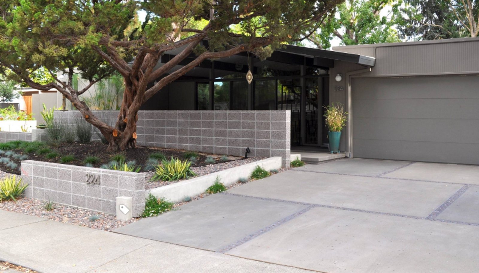 Preventing Concrete Slabs or Floors from Cracking Preventing Concrete Slabs or Floors from Cracking