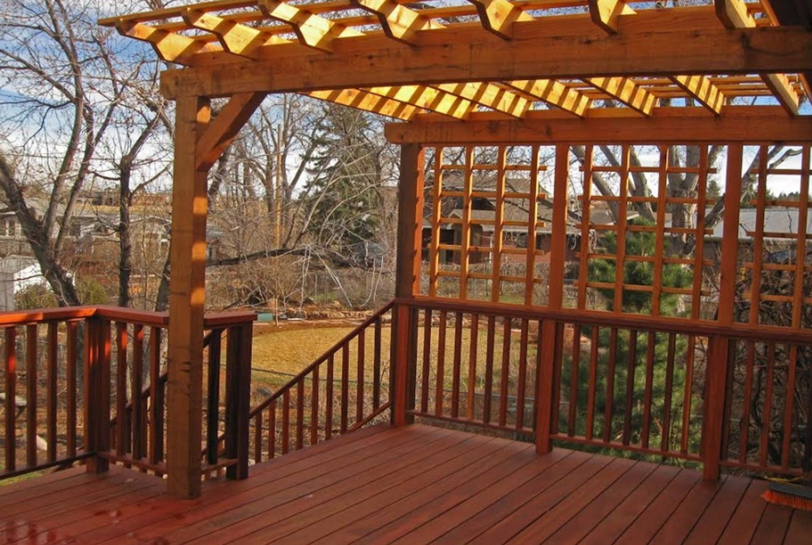 The Best Ways to Refinish Your Deck