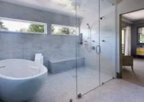 How to Re-Caulk a Shower or a Bathtub
