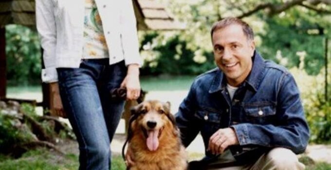 How to Get Friendly with an Unknown Dog