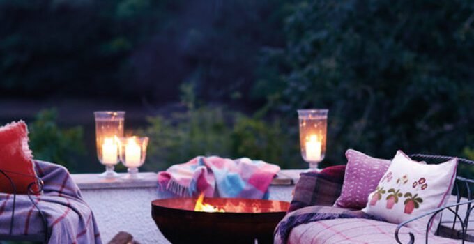 Awesome Outdoor Candle Decorating Ideas