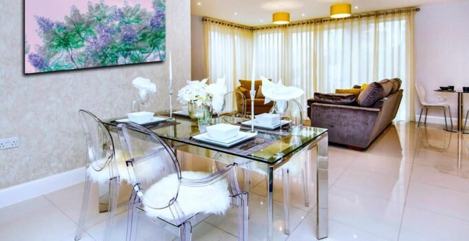 Acrylic Ghost Chairs | Modern and Smart Home Furnishing Ideas