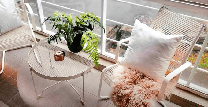 Scandinavian style balcony – arrangements and ideas