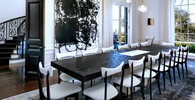 Use black in moderation to give your home the right refreshing accent