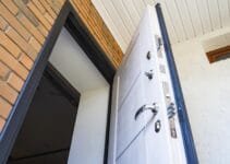 Do You Have to Buy an Expensive Front Door? Which Front Door Should You Actually Choose? Do You Have to Buy an Expensive Front Door? Which Front Door Should You Actually Choose?